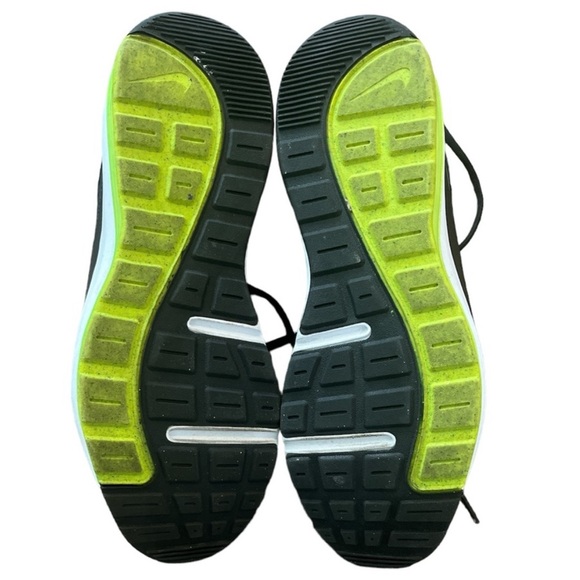 Nike Shoes Men's Air Max AP Grey Volt Green Training Sneakers Size 11 - Picture 4 of 5